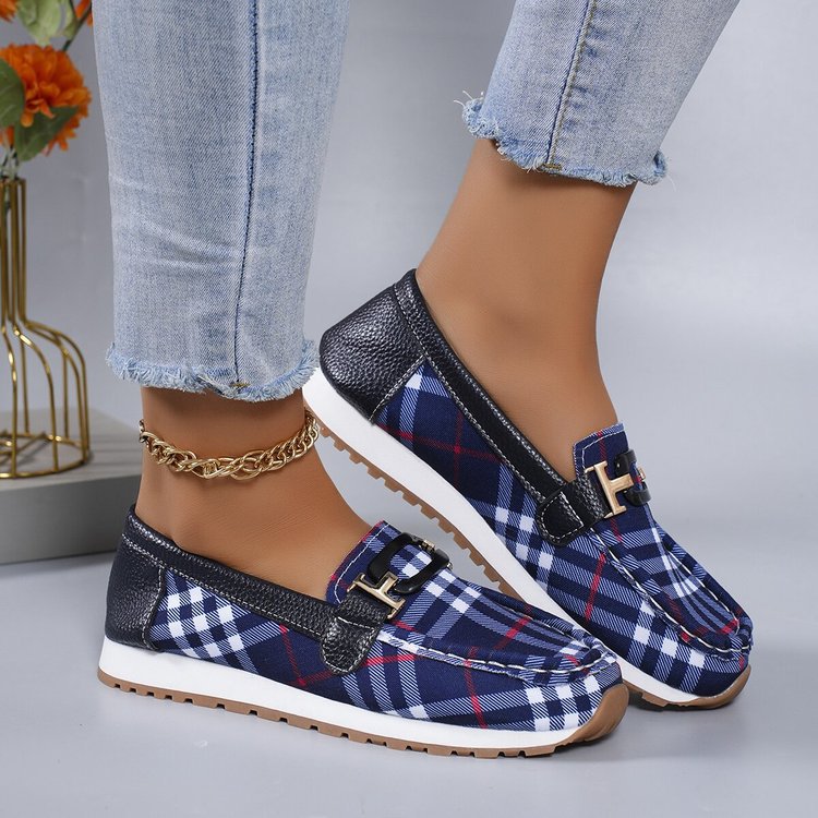 Checkered metal buckle low top single shoe for women's autumn new style worn as an outerwear with lazy board shoes