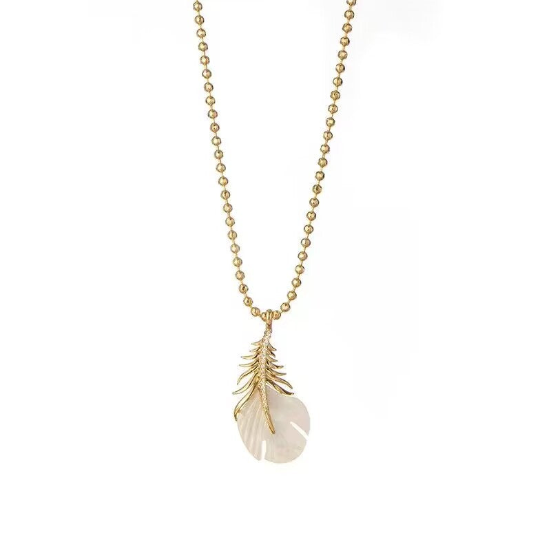 Exquisite Beimu feather pendant design simple collarbone chain feminine necklace