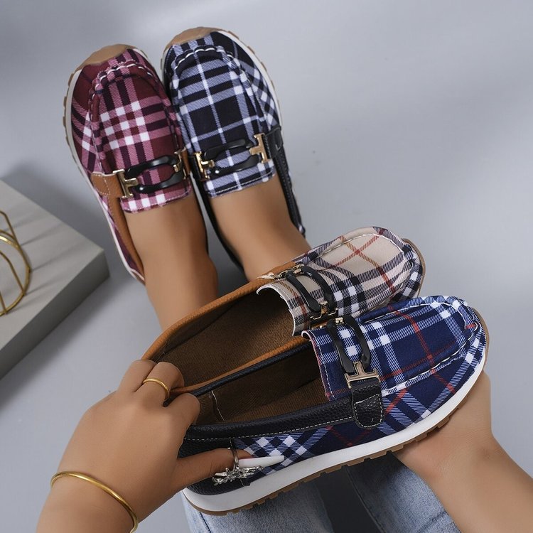 Checkered metal buckle low top single shoe for women's autumn new style worn as an outerwear with lazy board shoes