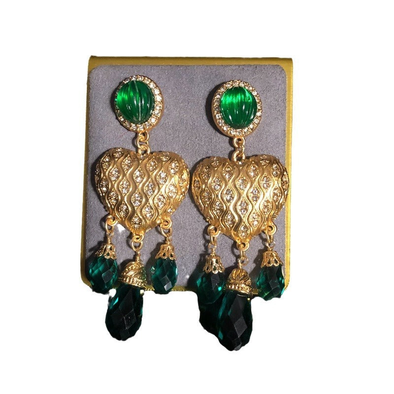 Western antique jewelry plated with real gold, green water droplets, glass pendant with diamonds, heart-shaped earrings, long ea