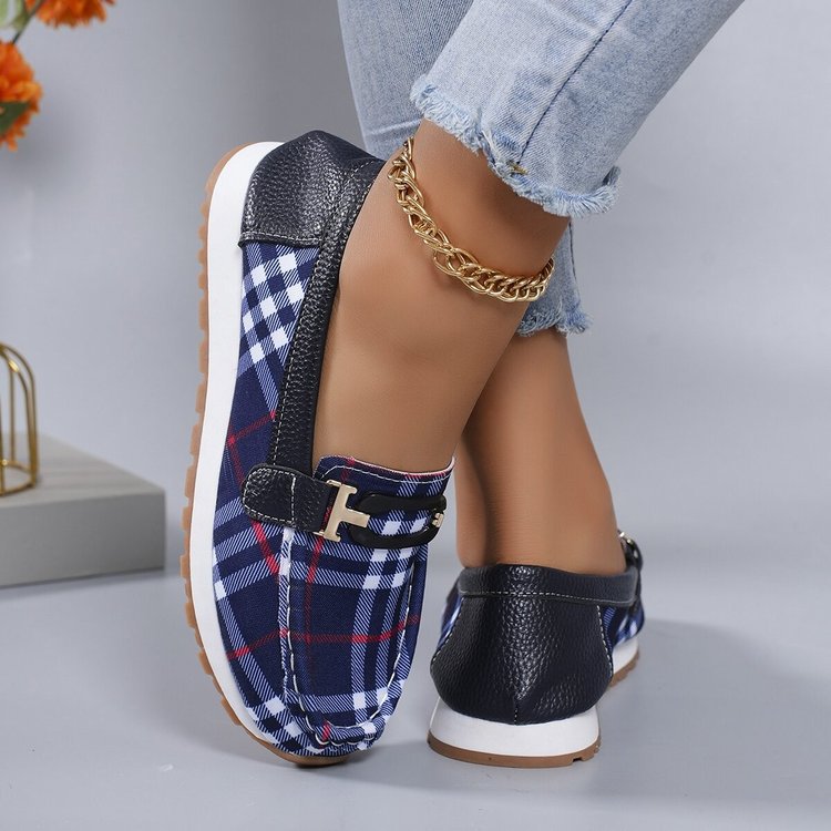 Checkered metal buckle low top single shoe for women's autumn new style worn as an outerwear with lazy board shoes