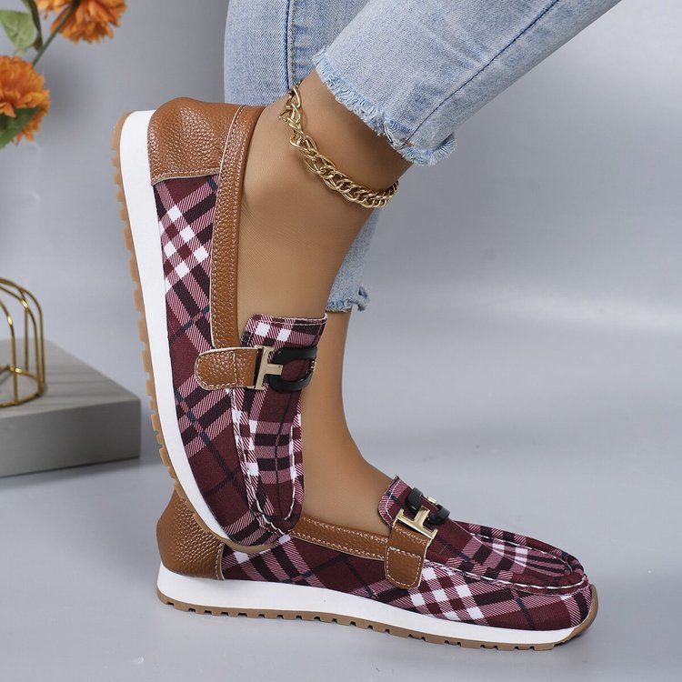 Checkered metal buckle low top single shoe for women's autumn new style worn as an outerwear with lazy board shoes