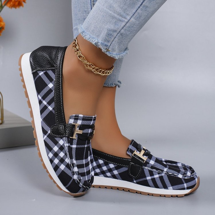 Checkered metal buckle low top single shoe for women's autumn new style worn as an outerwear with lazy board shoes