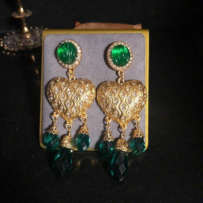 Western antique jewelry plated with real gold, green water droplets, glass pendant with diamonds, heart-shaped earrings, long ea